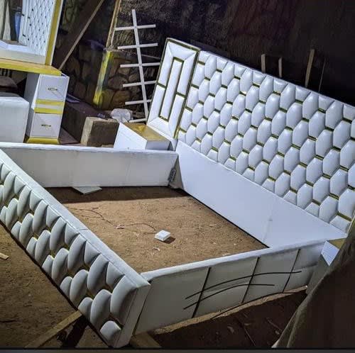 Upholstered Bed Frame – Modern Tufted Design