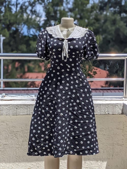 Ditsy Floral Sailor Collar Midi Dress